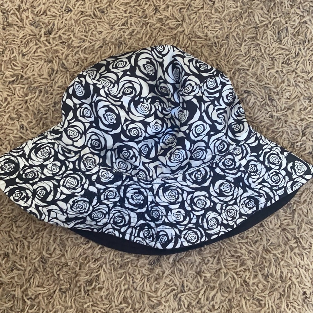 Bucket Hat - Picture 2 of 4